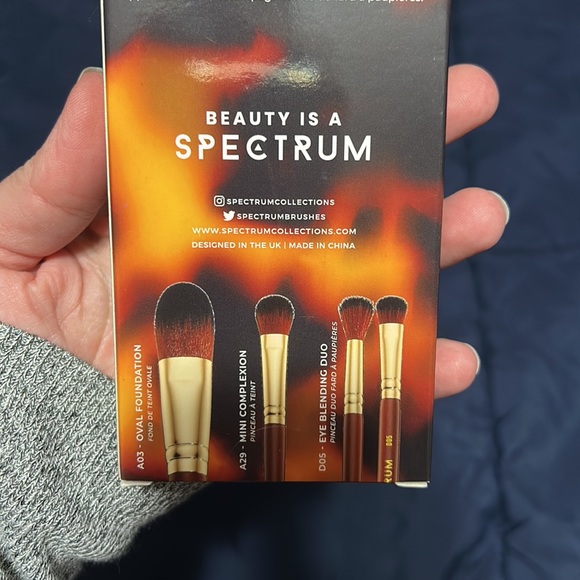 3 items for $40 BNIB spectrum 3 piece make up brush set - Picture 2 of 4